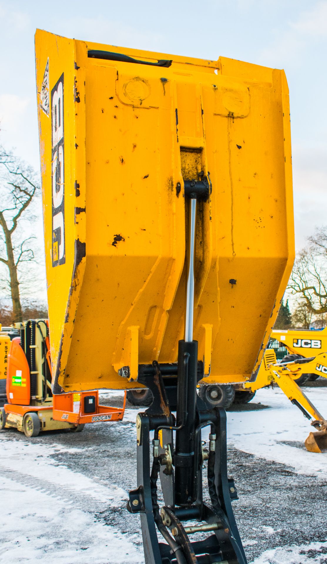 JCB HTD-5 Hi-tip dumper Year: S/N: Recorded hours: hours not displayed (clock broken) PSL015 - Image 12 of 15