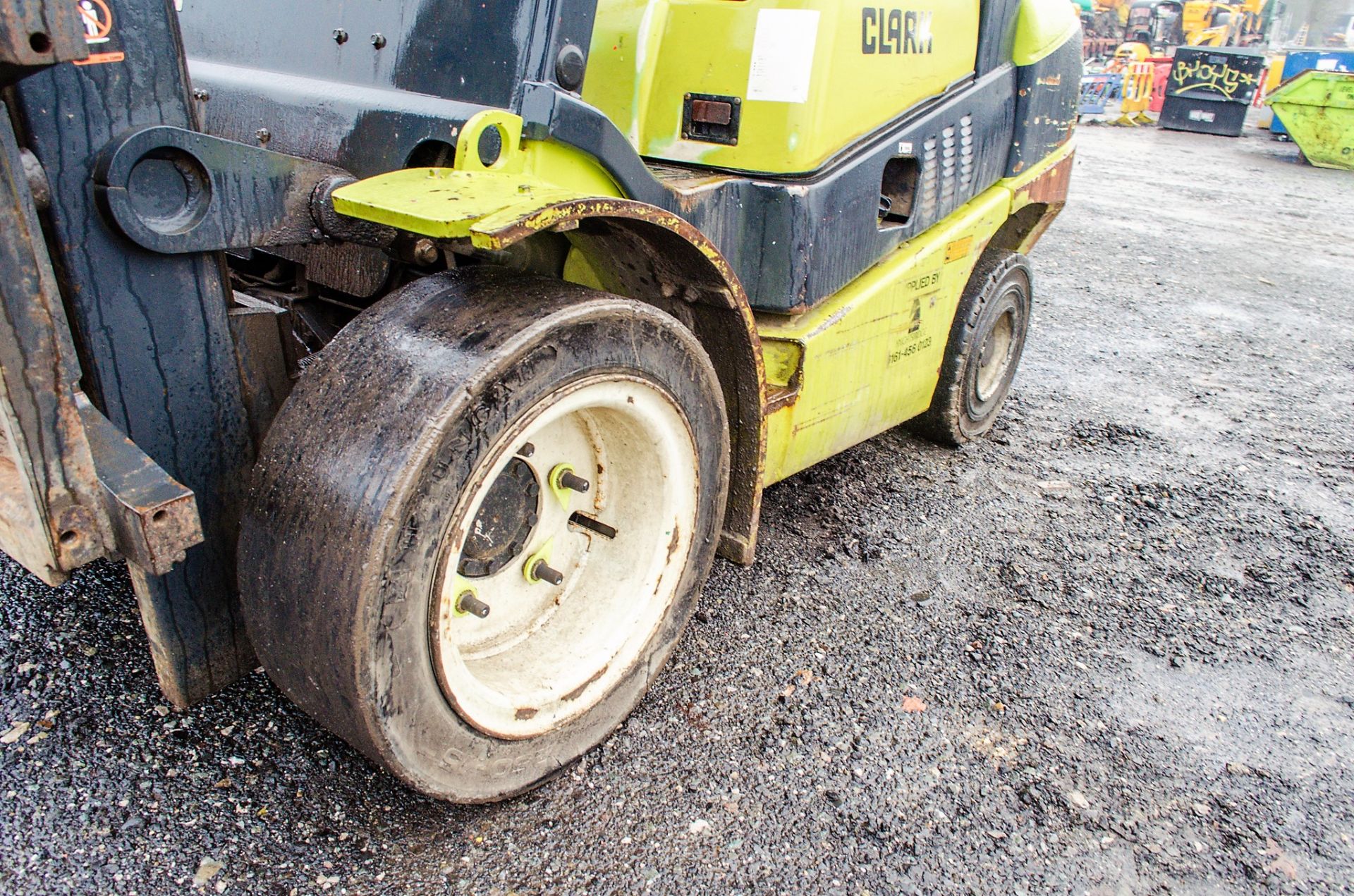 Clark C35 3.5 tonne diesel driven fork lift truck Year: 2014 S/N: 2518-9843 Recorded Hours: 4744 AP - Image 11 of 15