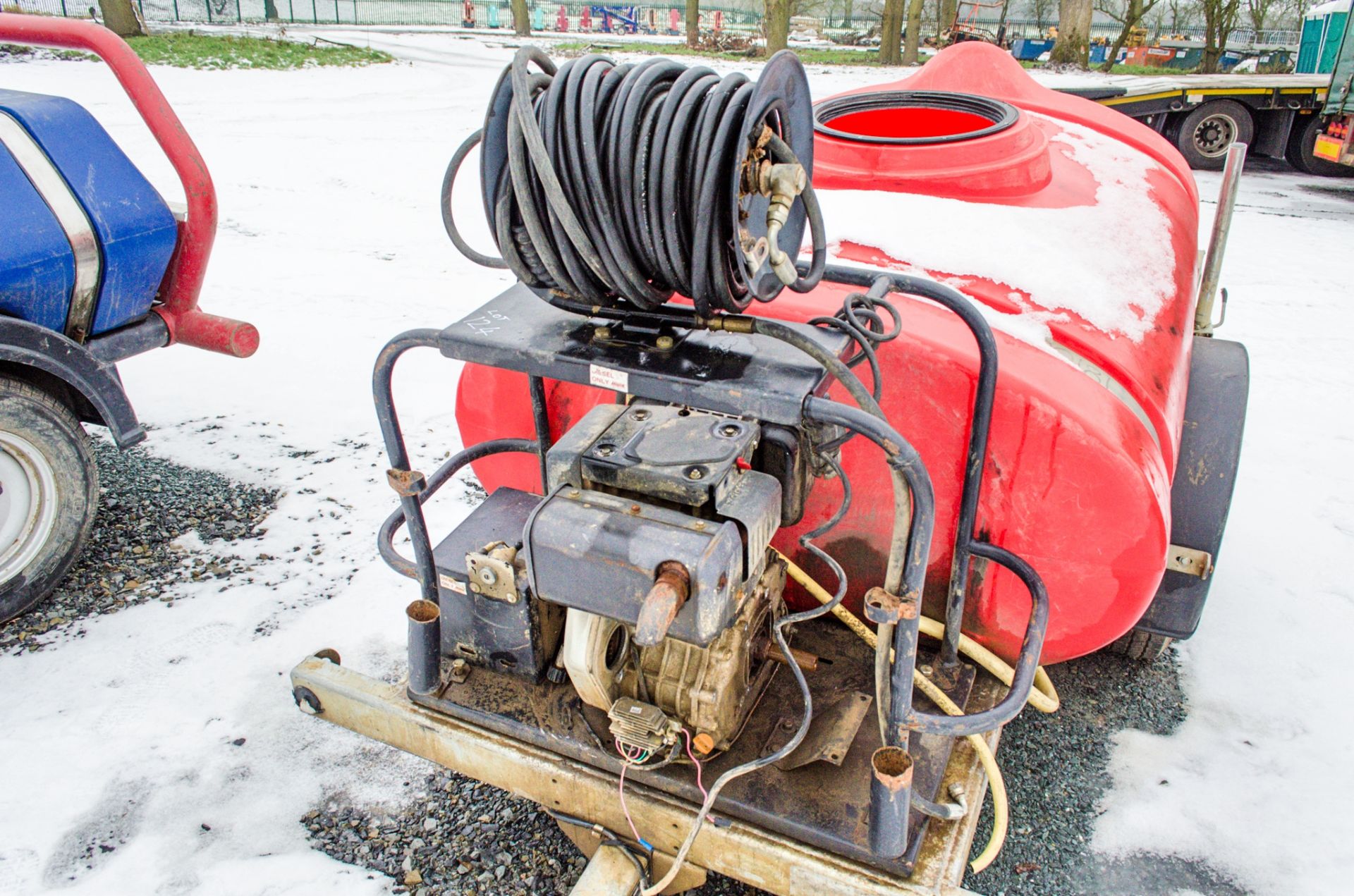 Trailer Engineering diesel driven fast tow pressure washer bowser 18106727 VPD ** Parts missing ** - Image 3 of 3