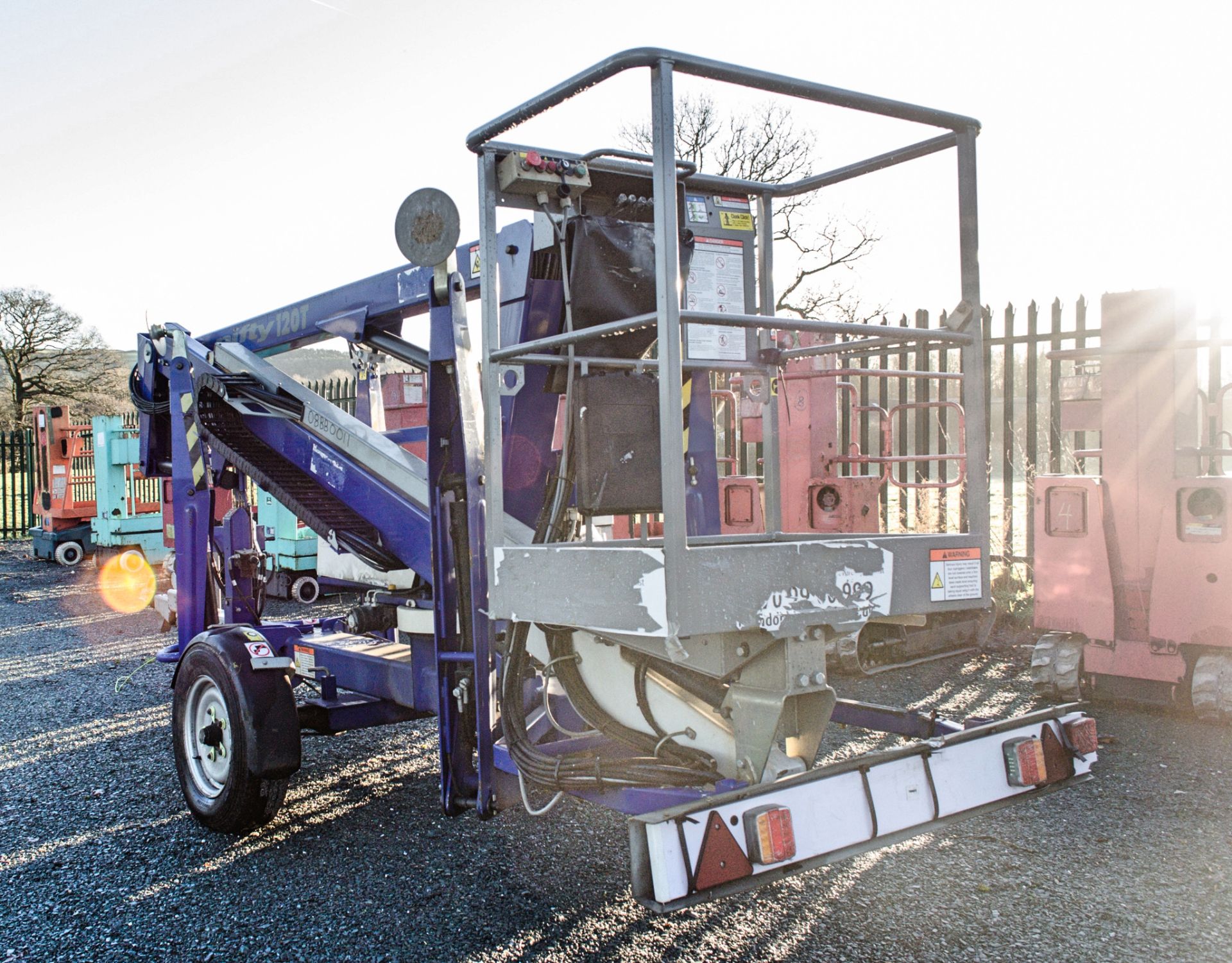 Nifty 120TE battery electric fast tow boom lift access platform Year: 2015 S/N: 0433033 08BB0011 - Image 2 of 8