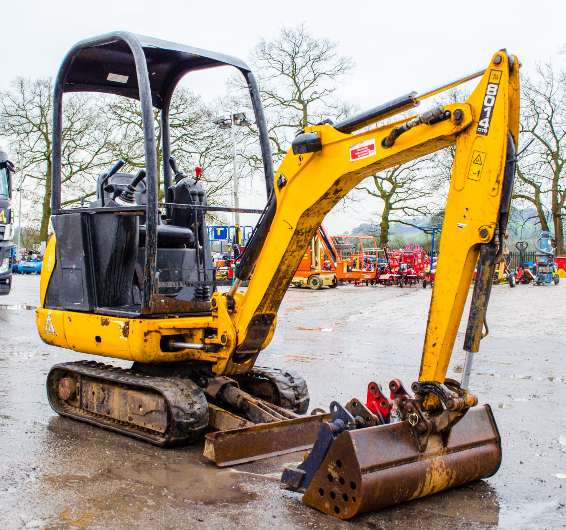 JCB 8014 CTS 1.5 tonne rubber tracked excavator  Year: 2014 S/N: 2070490 Recorded Hours; 2264 Piped, - Image 2 of 17