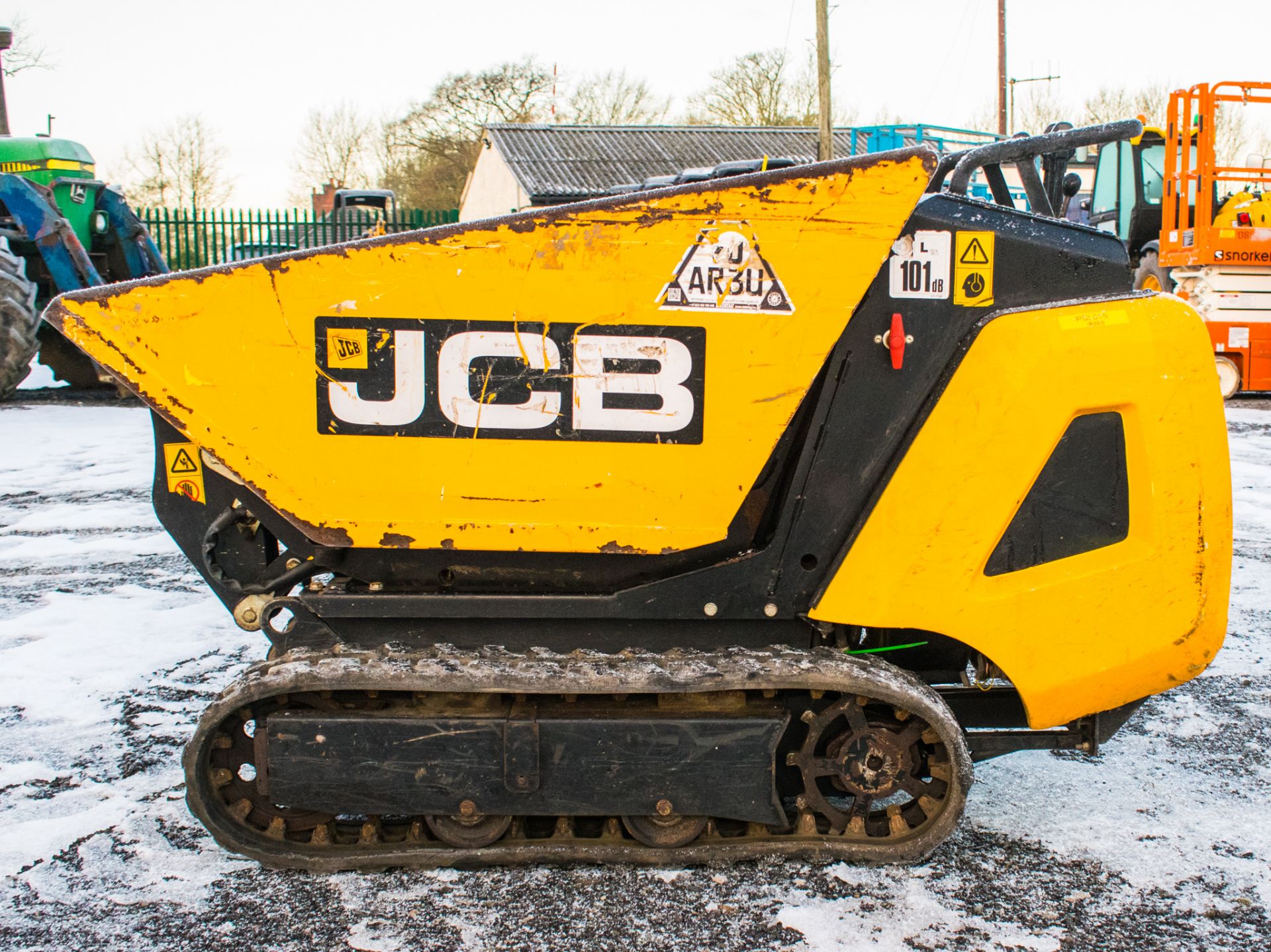 JCB HTD-5 Hi-tip dumper Year: S/N: Recorded hours: hours not displayed (clock broken) PSL015 - Image 8 of 15