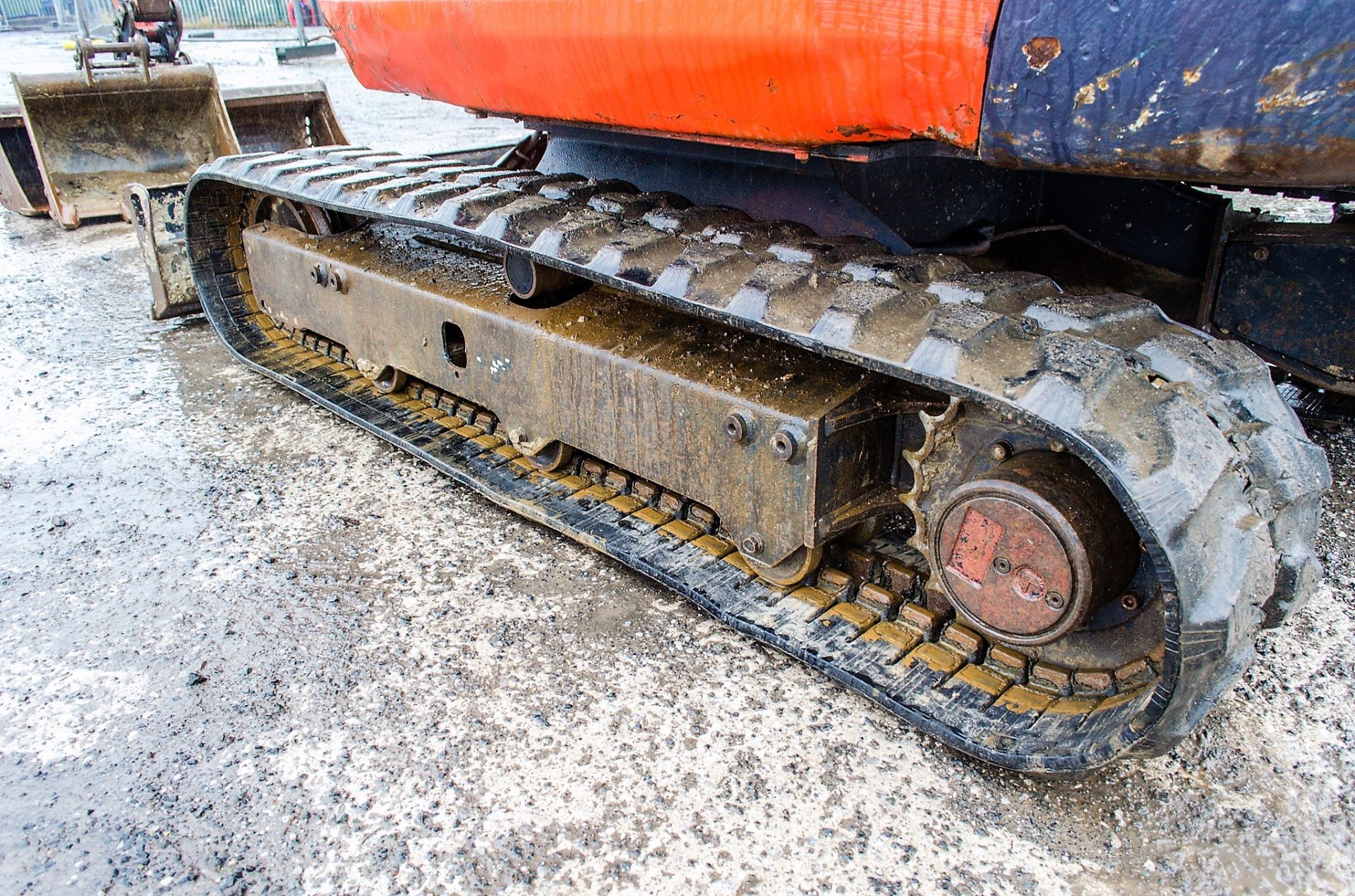 Kubota KX61-3 2.6 tonne rubber tracked mini excavator Year: 2014 S/N: 80737 Recorded Hours: 3632 - Image 10 of 20