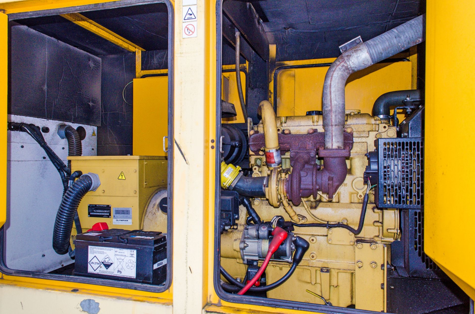 Olympian Caterpillar XQE80 80 kva fast tow diesel driven generator Year: 2006 S/N: 00147 Recorded - Image 3 of 5