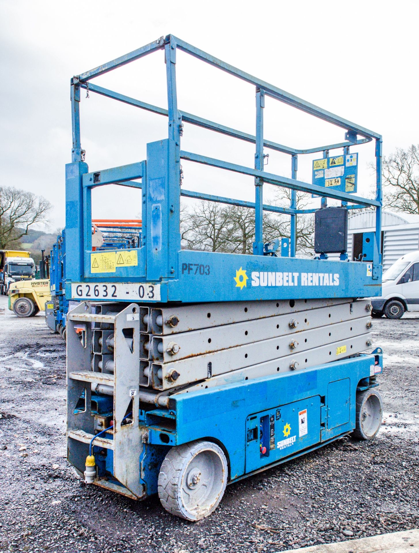 Genie GS2632 battery electric scissor lift access platform Year: 2008 S/N: 91671 Recorded Hours: 415