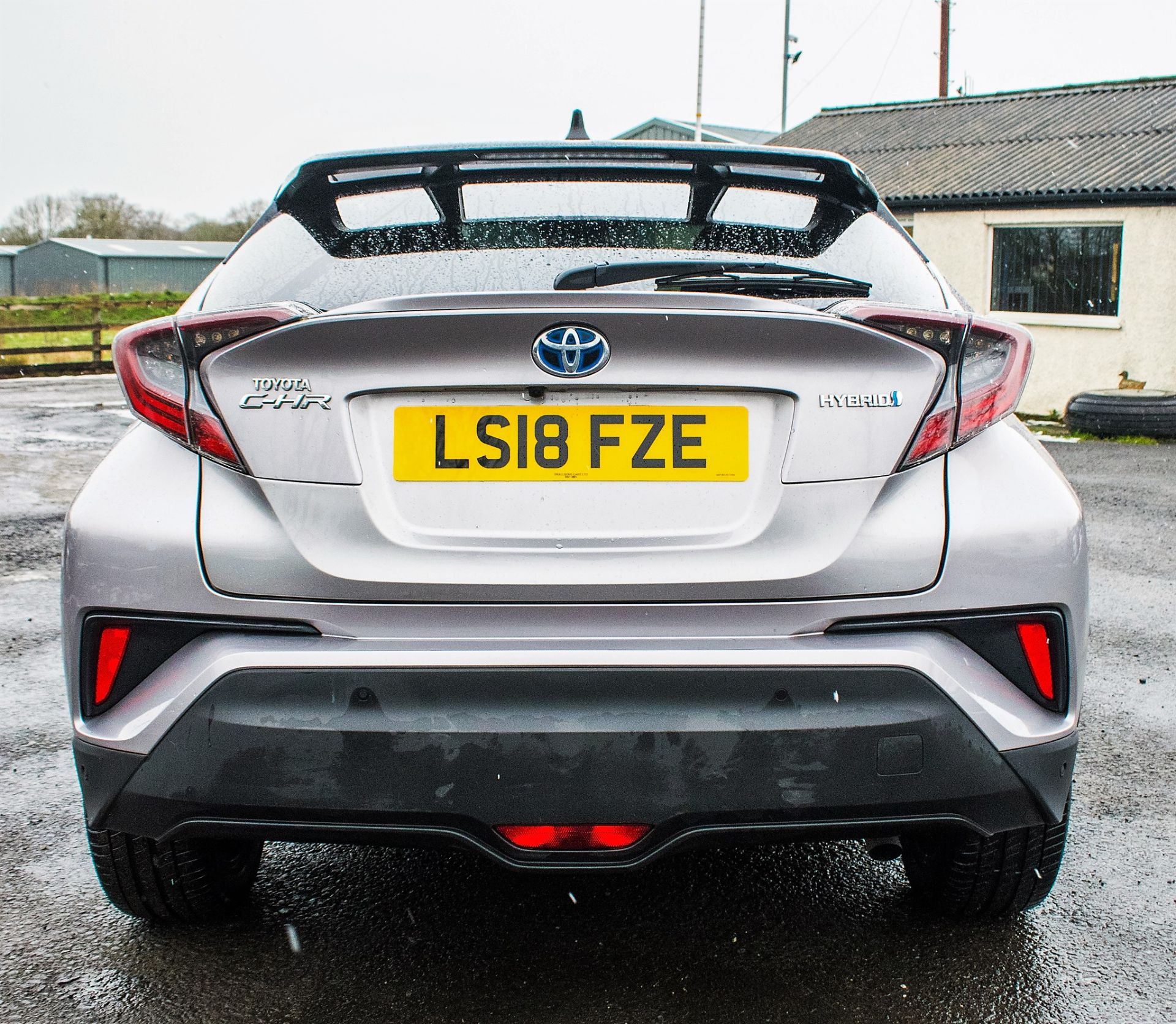 Toyota C-HR Dynamic HEV CVT hybrid electric 5 door hatchback Registration Number: LSI8 FZE Date of - Image 6 of 27