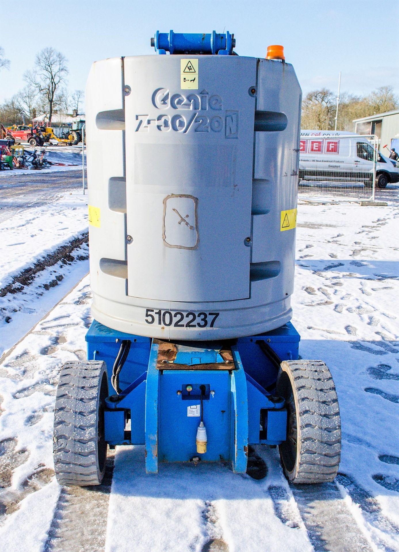 Genie Z-30/20 battery electric boom lift access platform Year: 2014 S/N: 15393 Recorded Hours: 189 - Image 6 of 15