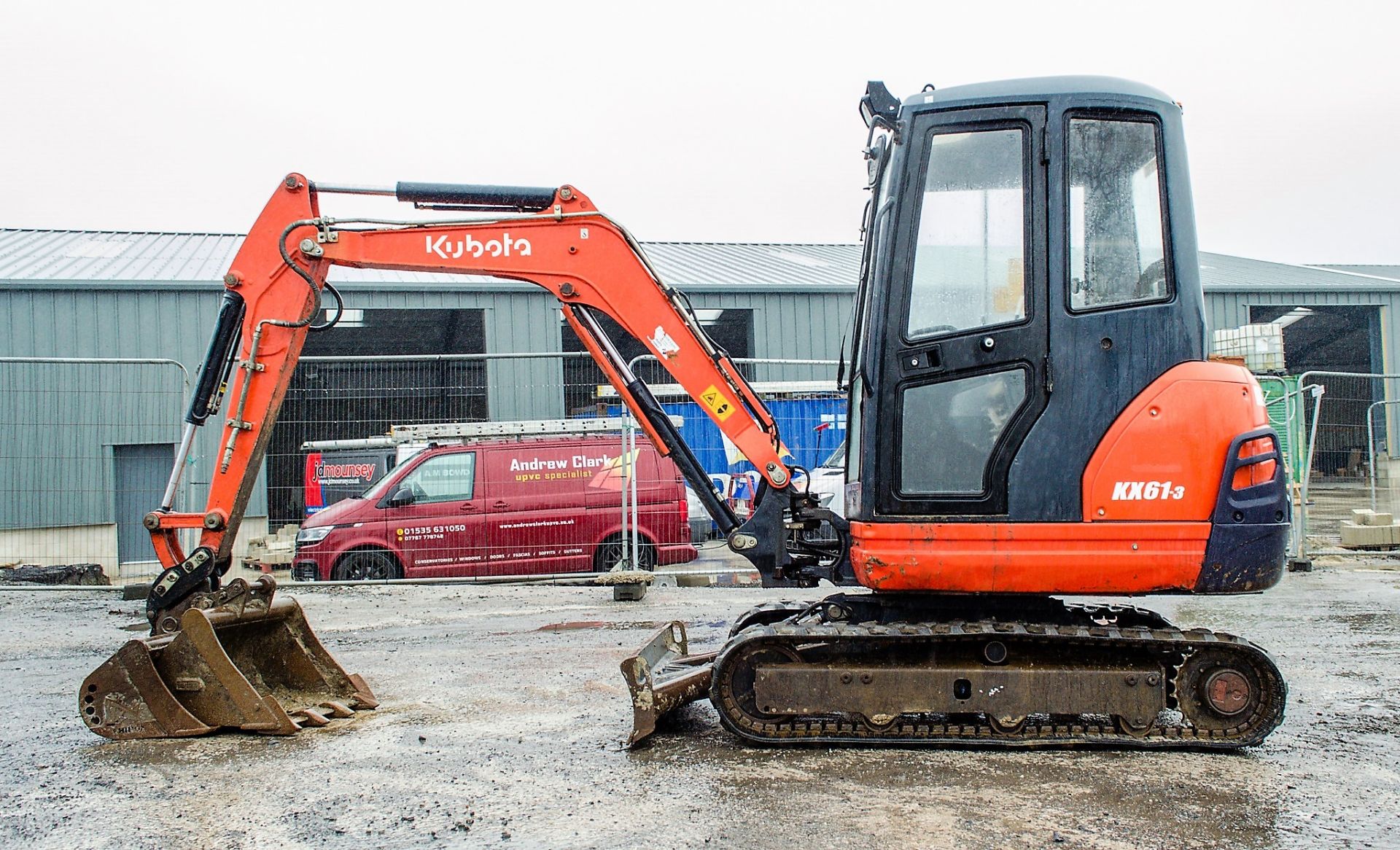 Kubota KX61-3 2.6 tonne rubber tracked mini excavator Year: 2014 S/N: 80737 Recorded Hours: 3632 - Image 7 of 20