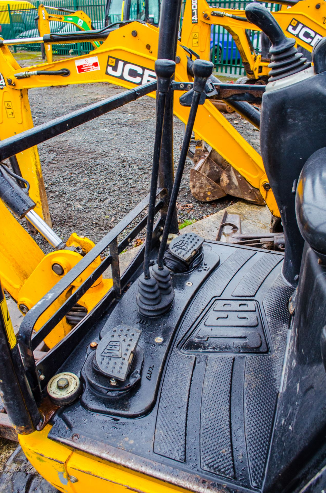 JCB 8014 CTS 1.5 tonne rubber tracked excavator  Year: 2014 S/N: 2070513 Recorded Hours: 2055 Piped, - Image 17 of 18