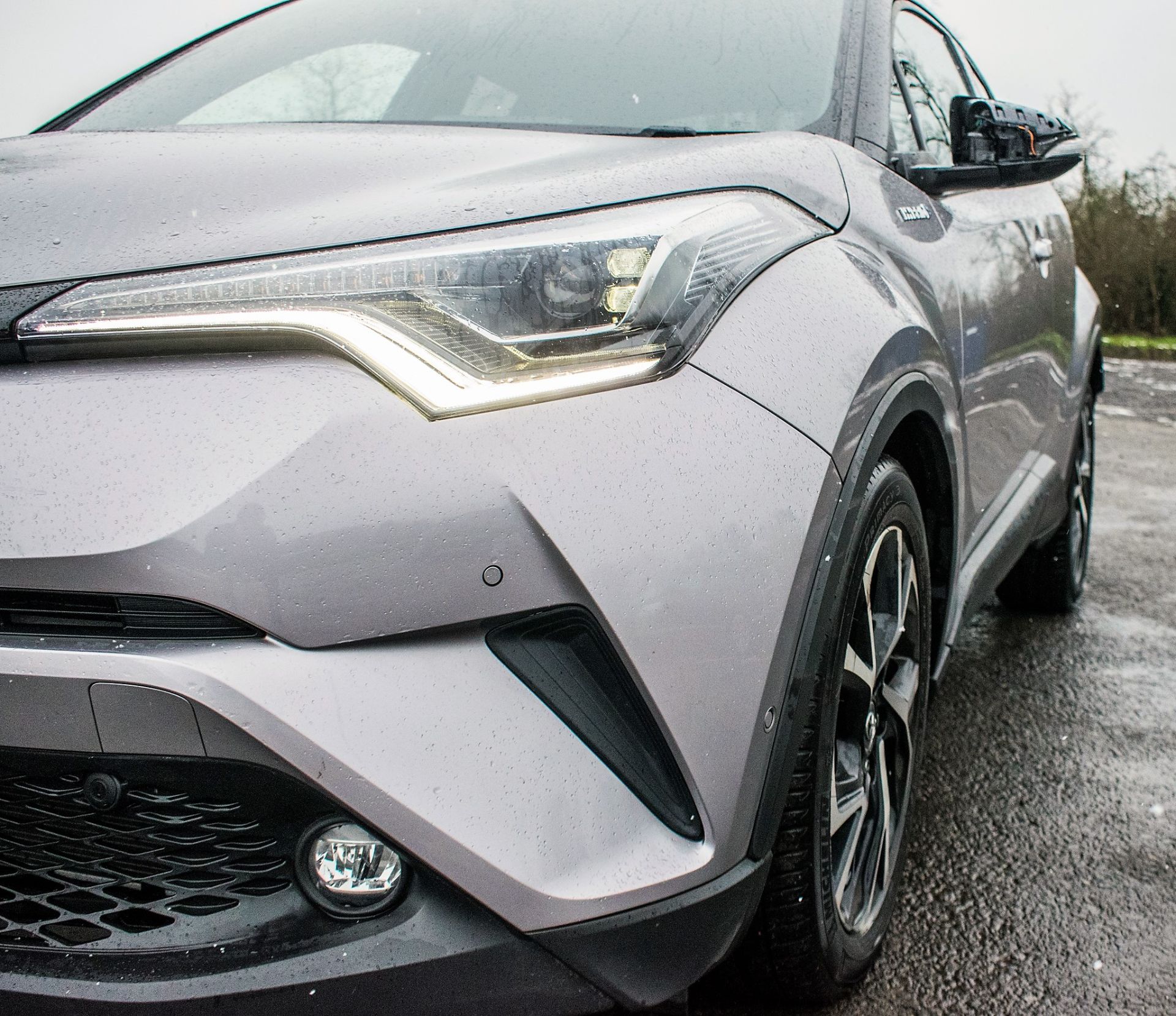 Toyota C-HR Dynamic HEV CVT hybrid electric 5 door hatchback Registration Number: LSI8 FZE Date of - Image 10 of 27