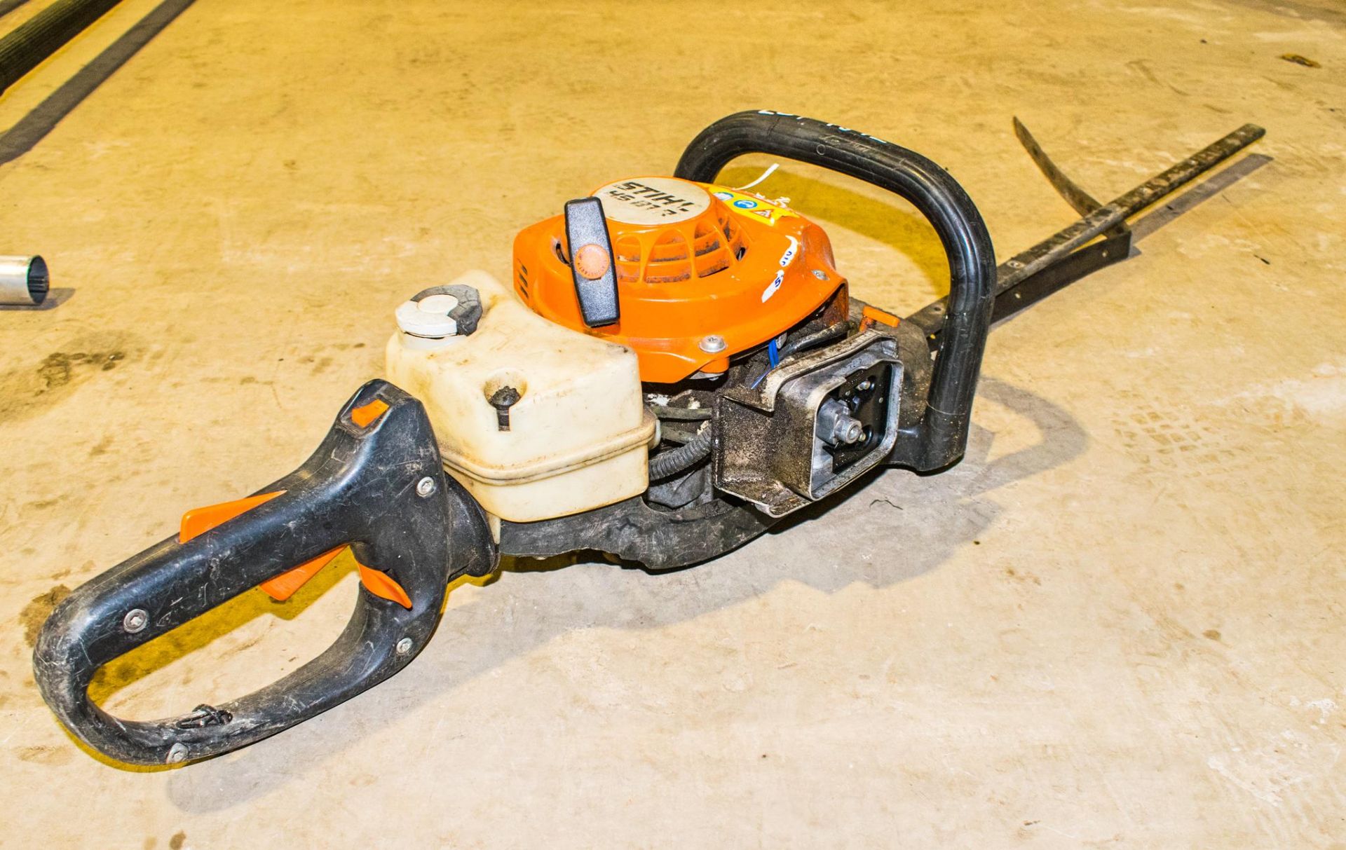 Stihl HS81R petrol driven hedge trimmer ** Blades missing **