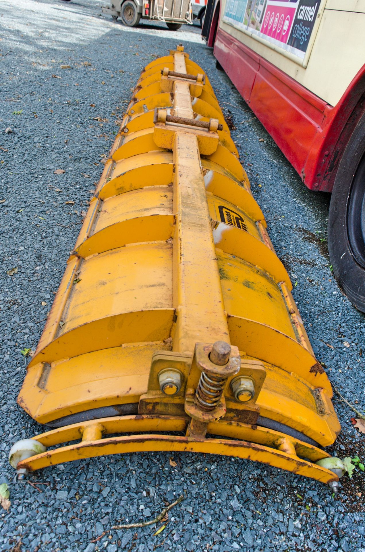 Spare suction pad and quick hitch head for pipe lifting machine - Image 3 of 3