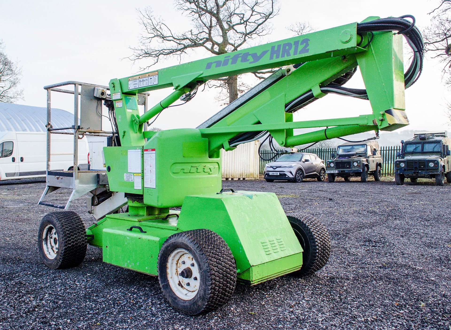 Nifty HR12 battery electric/diesel articulated boom lift access platform Year: 2007 S/N: 16530 SHC - Image 4 of 18