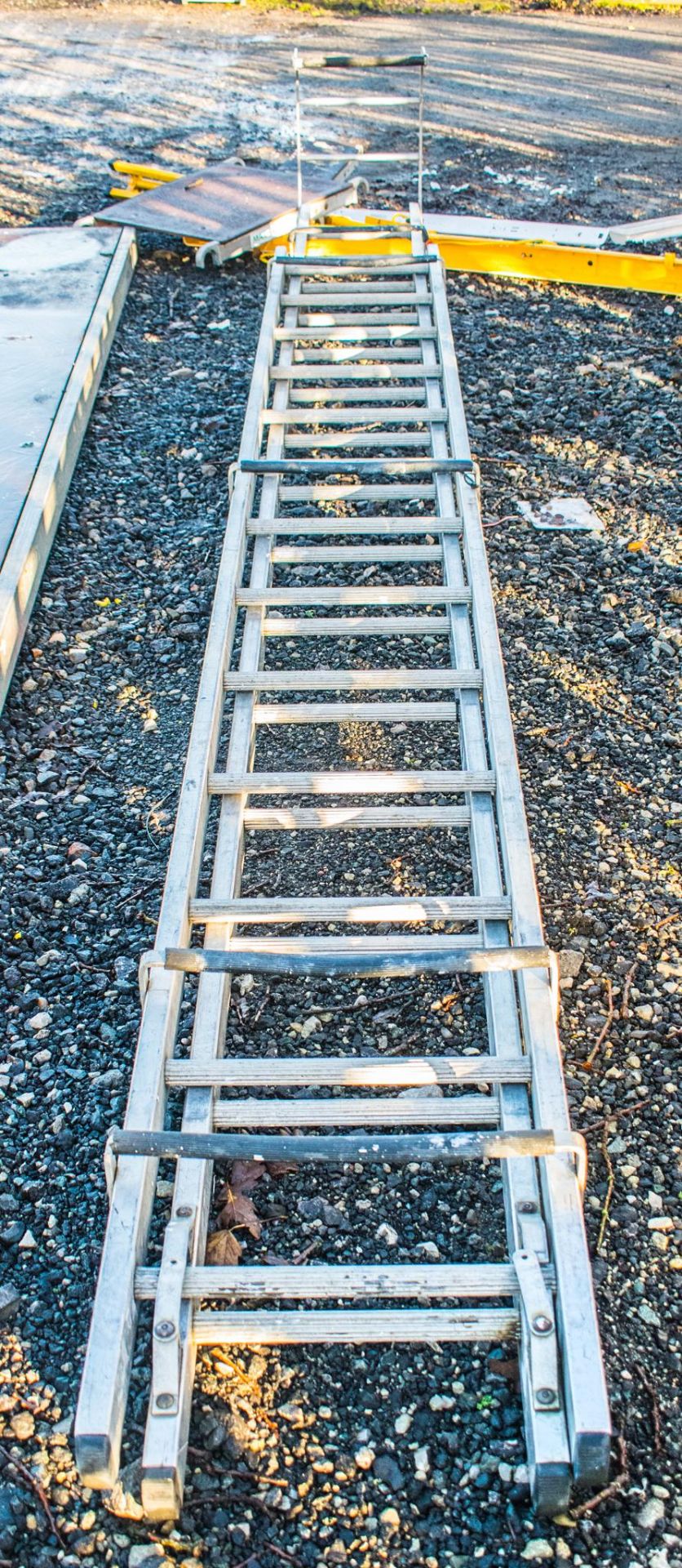 2 stage aluminium roofing ladder