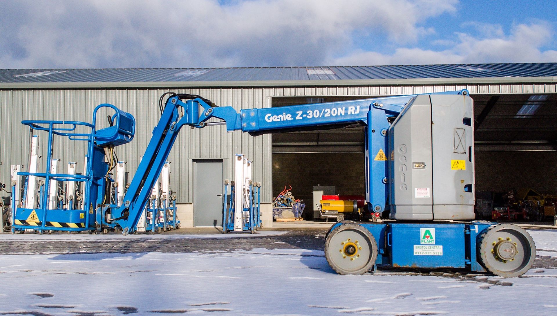 Genie Z-30/20 battery electric boom lift access platform Year: 2014 S/N: 15129 Recorded Hours: 208 - Image 7 of 16