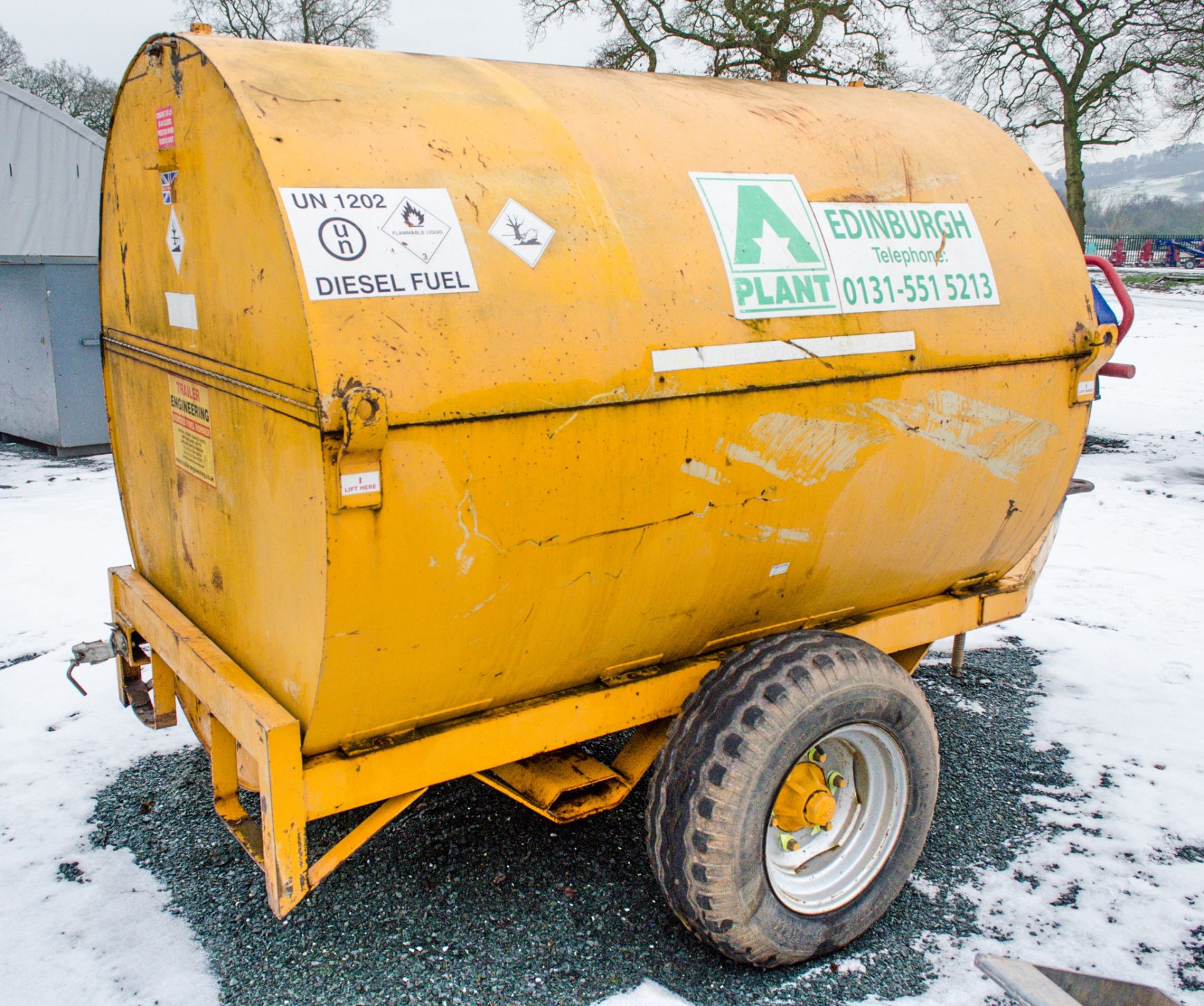 Trailer Engineering 500 gallon site tow bunded fuel bowser c/w manual pump, delivery hose & nozzle - Image 2 of 3