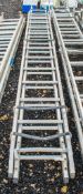 Double stage extending aluminium roofing ladder