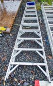 10 tread aluminium step ladder A773105