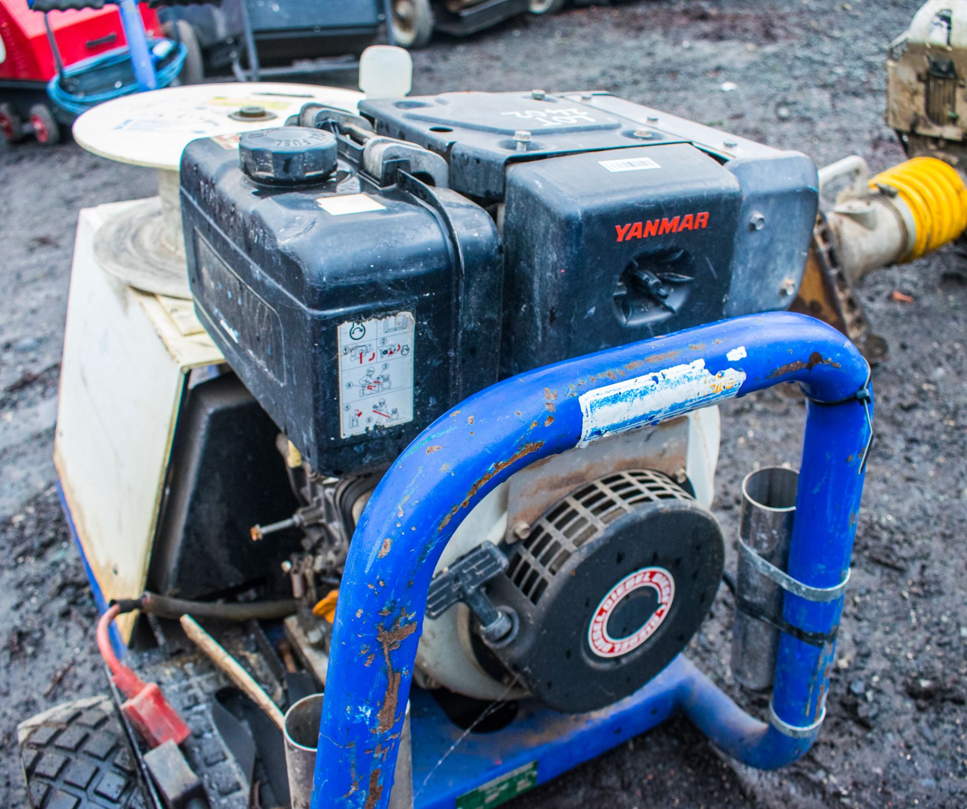 Diesel driven pressure washer 2335-0201 - Image 2 of 2