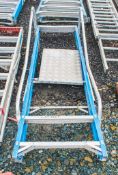 3 tread glass fibre framed step ladder LL-3226