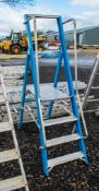 4 tread glass fibre framed step ladder