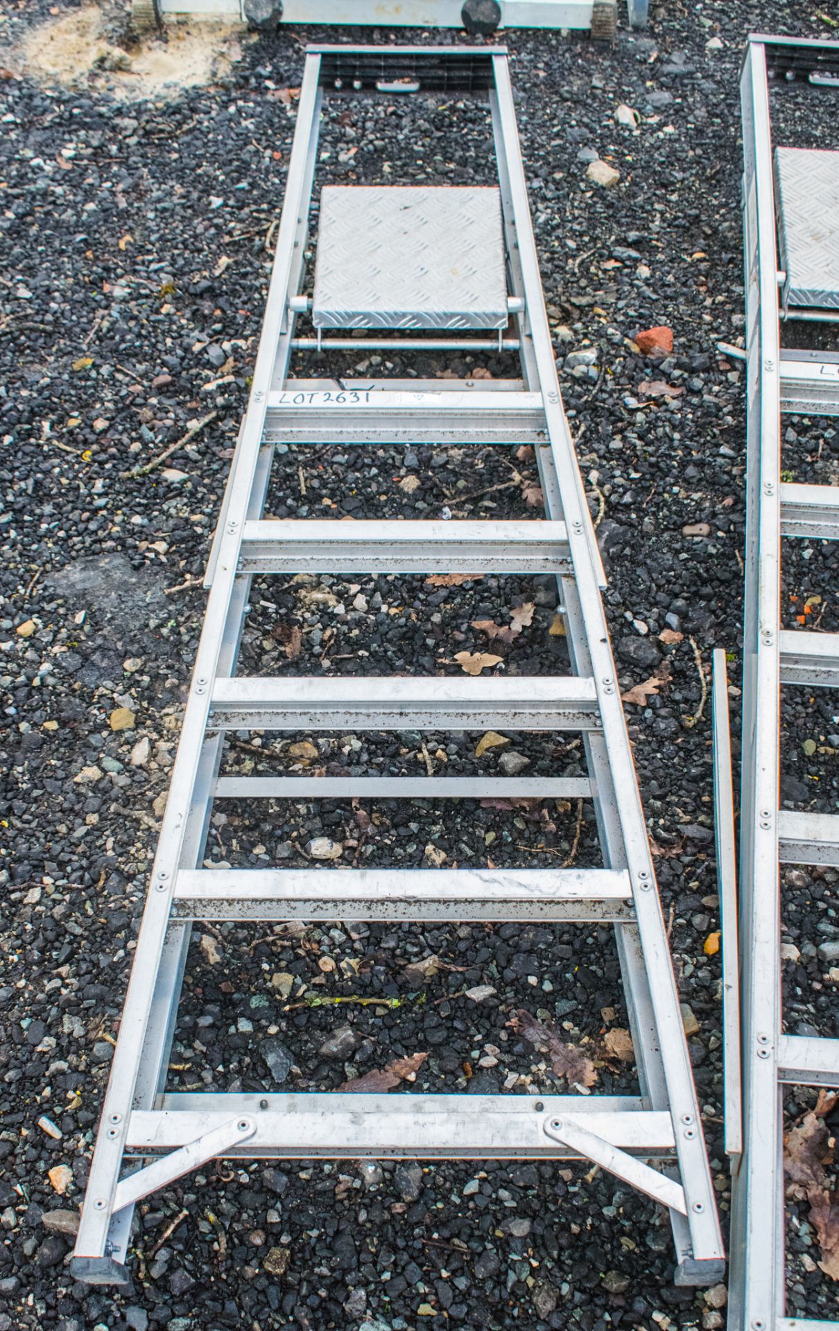 6 tread aluminium step ladder