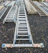 Triple stage extending aluminium ladder