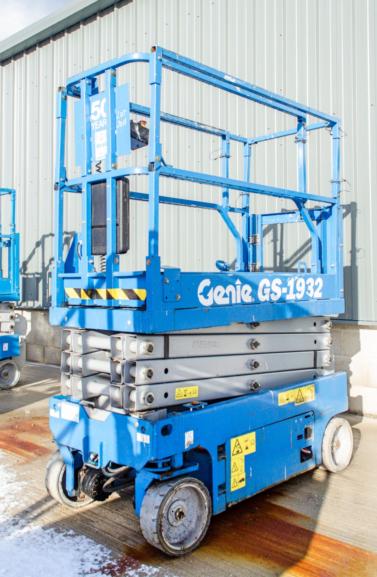 Genie GS1932 battery electric scissor lift Year: 2016 Recorded Hours: 100 08830082