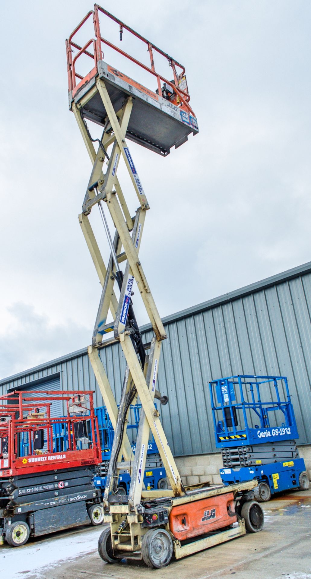 JLG 1930 ES battery electric scissor lift S/N: 029794 Recorded Hours: 243 WOOLPE10 - Image 3 of 6