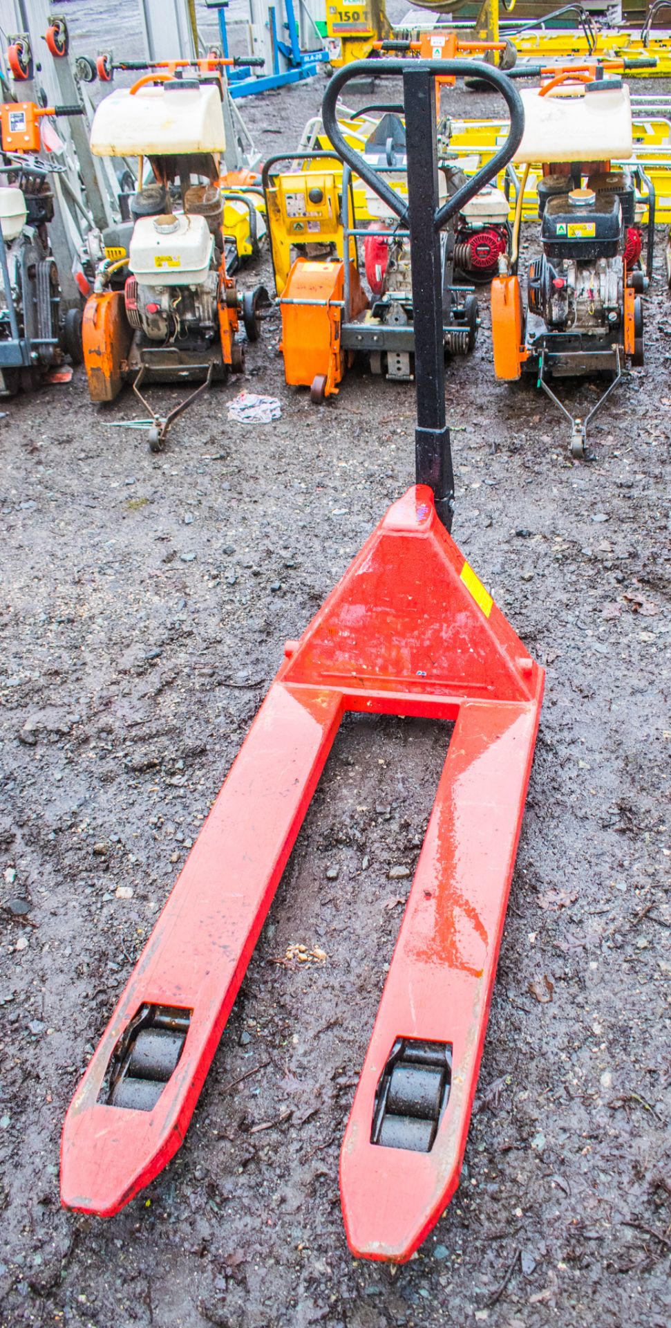 Hand hydraulic pallet truck