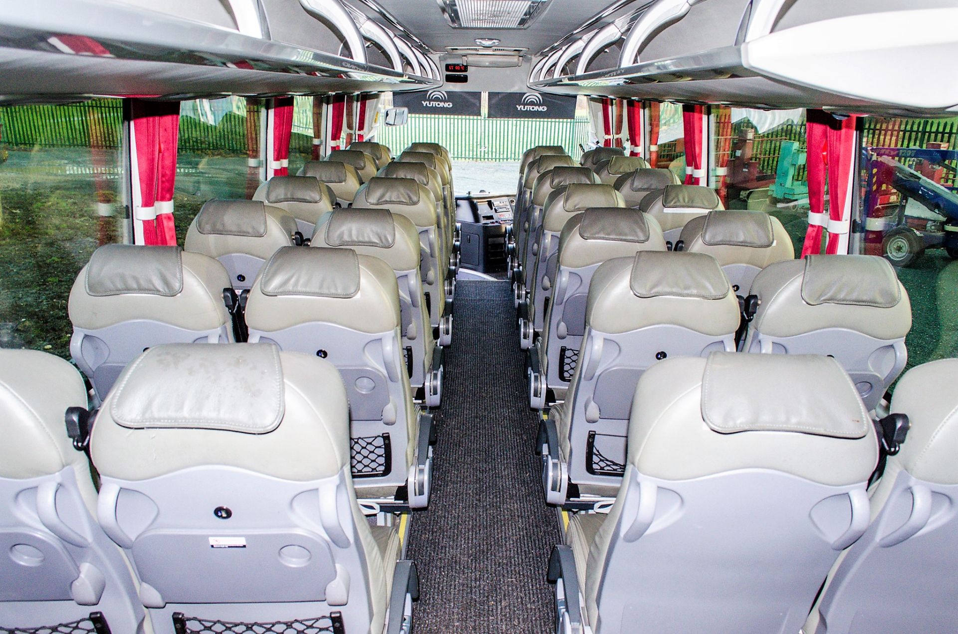 Yutong Baar Abaada 34 seat luxury coach Registration Number: YC16 WZX Date of Registration: 01/07/ - Image 14 of 19