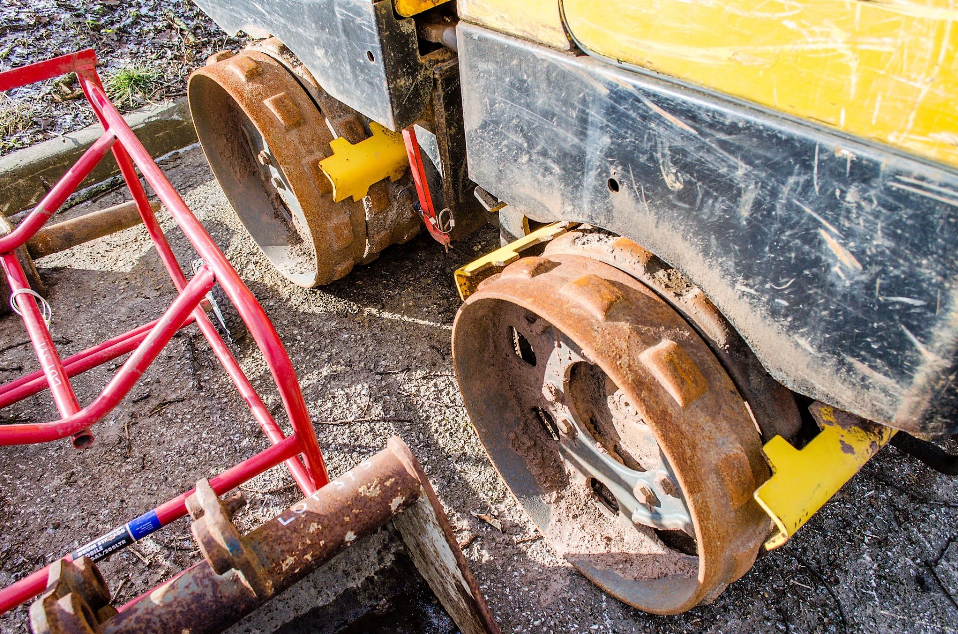 Wacker Neuson RT56 double drum trench roller Year: 2013 c/w remote control A612142 - Image 6 of 10