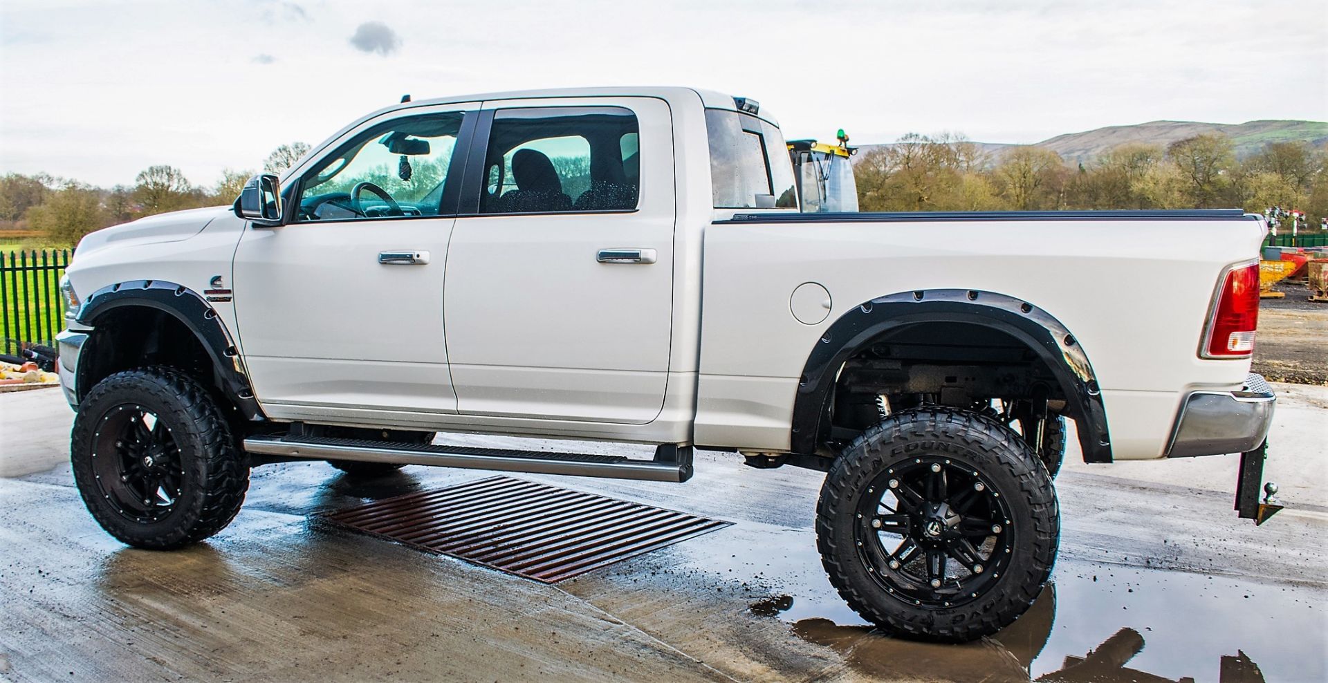 Ram Longhorn 2500 6.7 litre Cummins diesel 4wd double cab pickup - Image 8 of 31