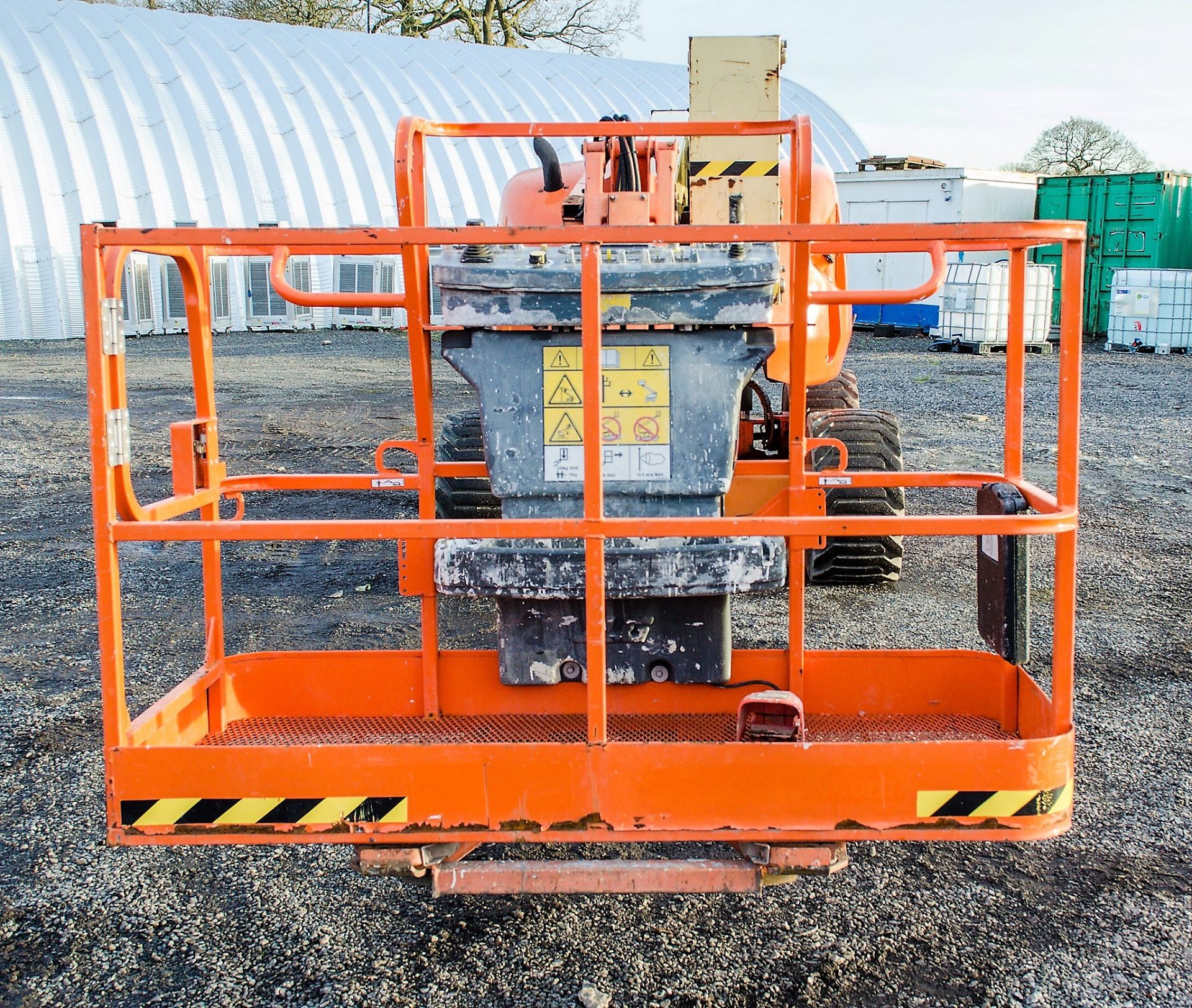 JLG 450AJ diesel driven rough terrain articulated boom access platform Year: 2007 S/N: 5190 Recorded - Image 5 of 17