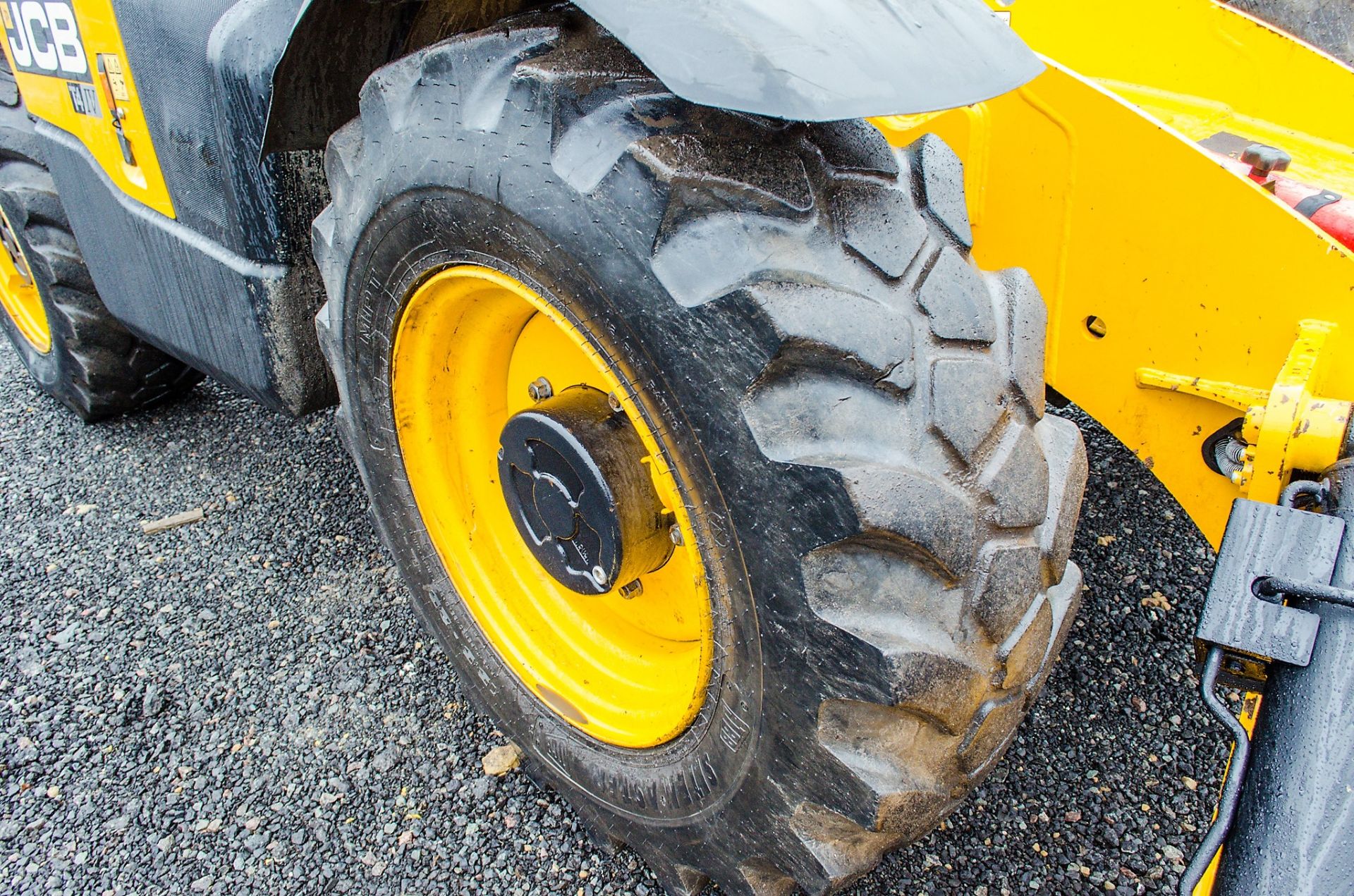 JCB 535-125 Hi-Viz 12.5 metre telescopic handler Year: 2018 S/N: 2726504 Recorded Hours: 3258 c/w - Image 16 of 22