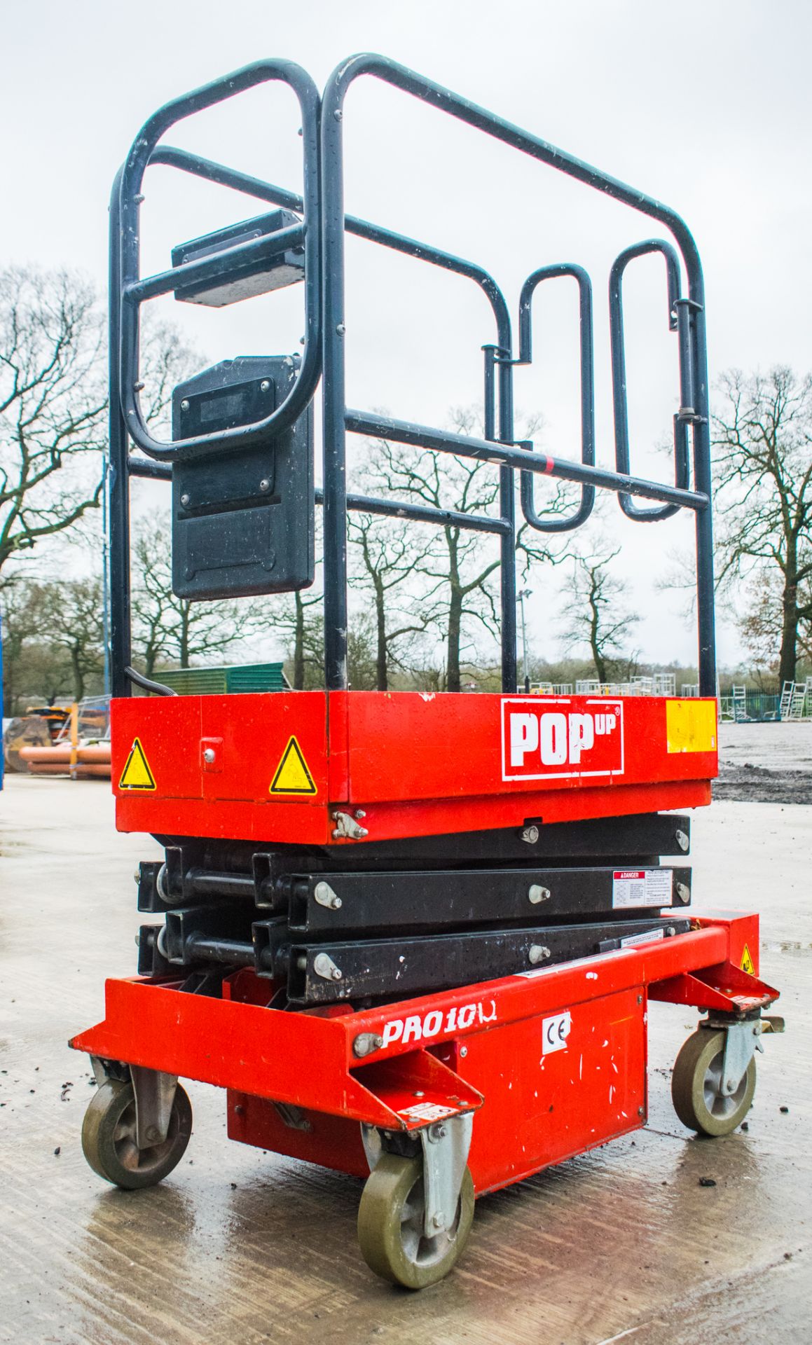 Pop-up PRO 10 iQ battery electric push around scissor lift  Year: 2016 S/N:  A740395 - Image 2 of 4