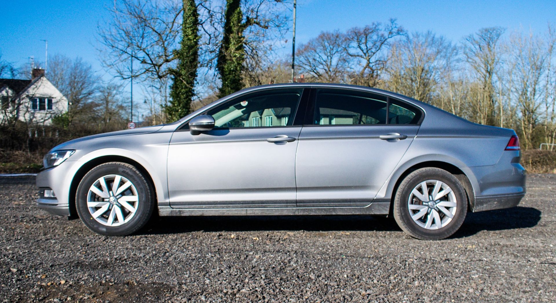 Volkswagen Passat S TDI Bluemotion 4 door automatic saloon car Registration Number: GD17 XKZ Date of - Image 7 of 30