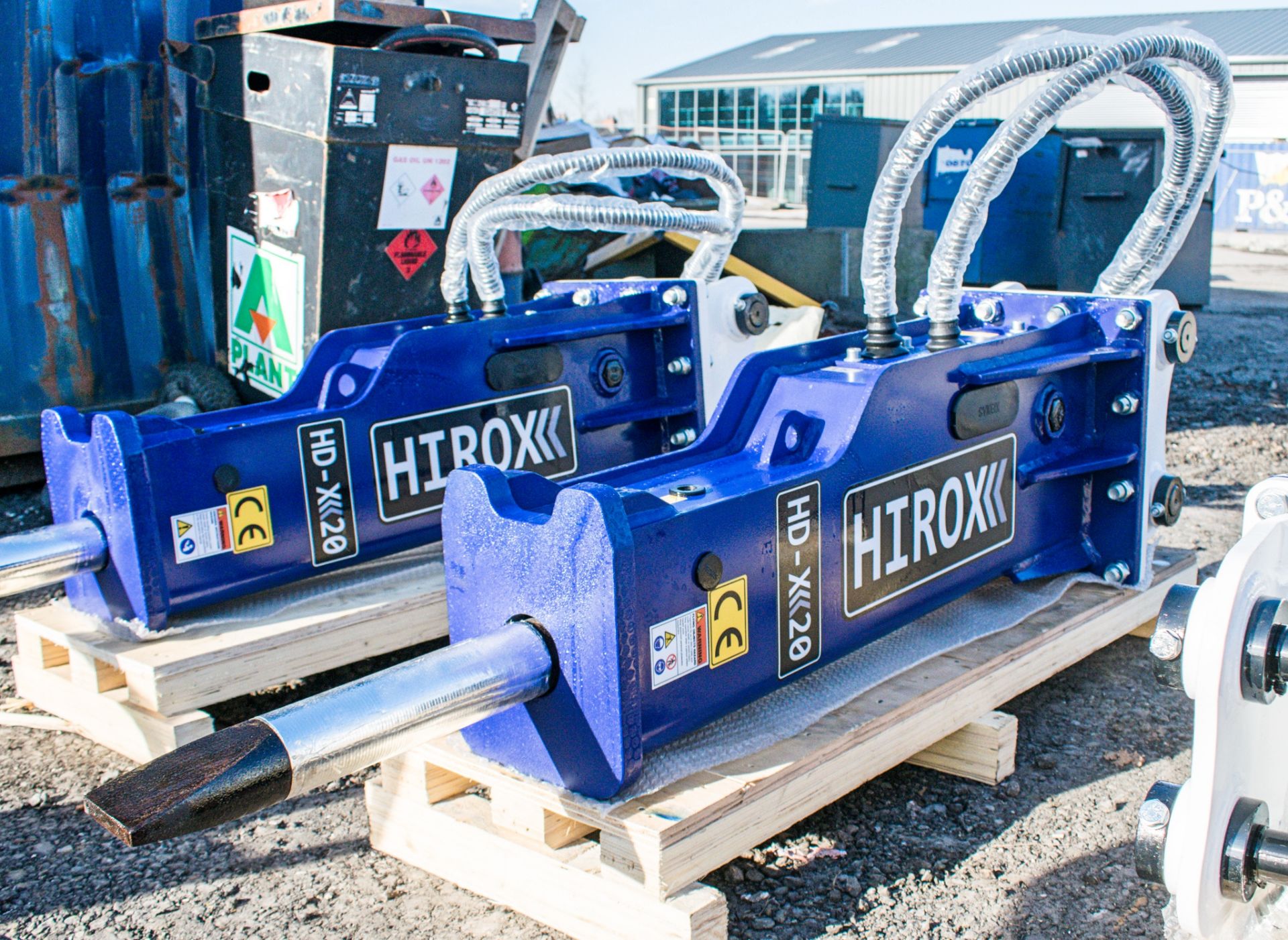 Hirox HDX-20 hydraulic breaker to suit 4 to 8 tonne machine Year: 2021 c/w tool kit ** New &