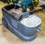 Karcher 240v floor cleaning machine ** parts missing **