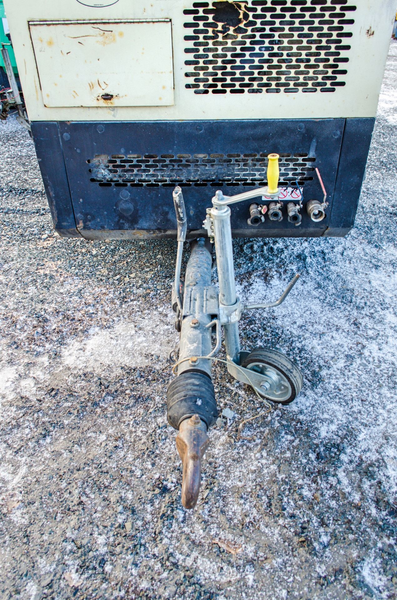 Ingersoll Rand 7/71 diesel driven air compressor Year: 2006 S/N: 521720 Recorded Hours: 3503 - Image 3 of 6
