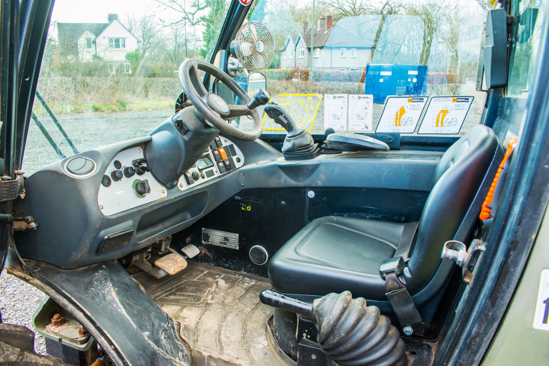 JCB 524 - 50 5 metre telescopic handler  Year: 2007 S/N: 1417221 Recorded Hours: 2999 Ex MOD - Image 18 of 20