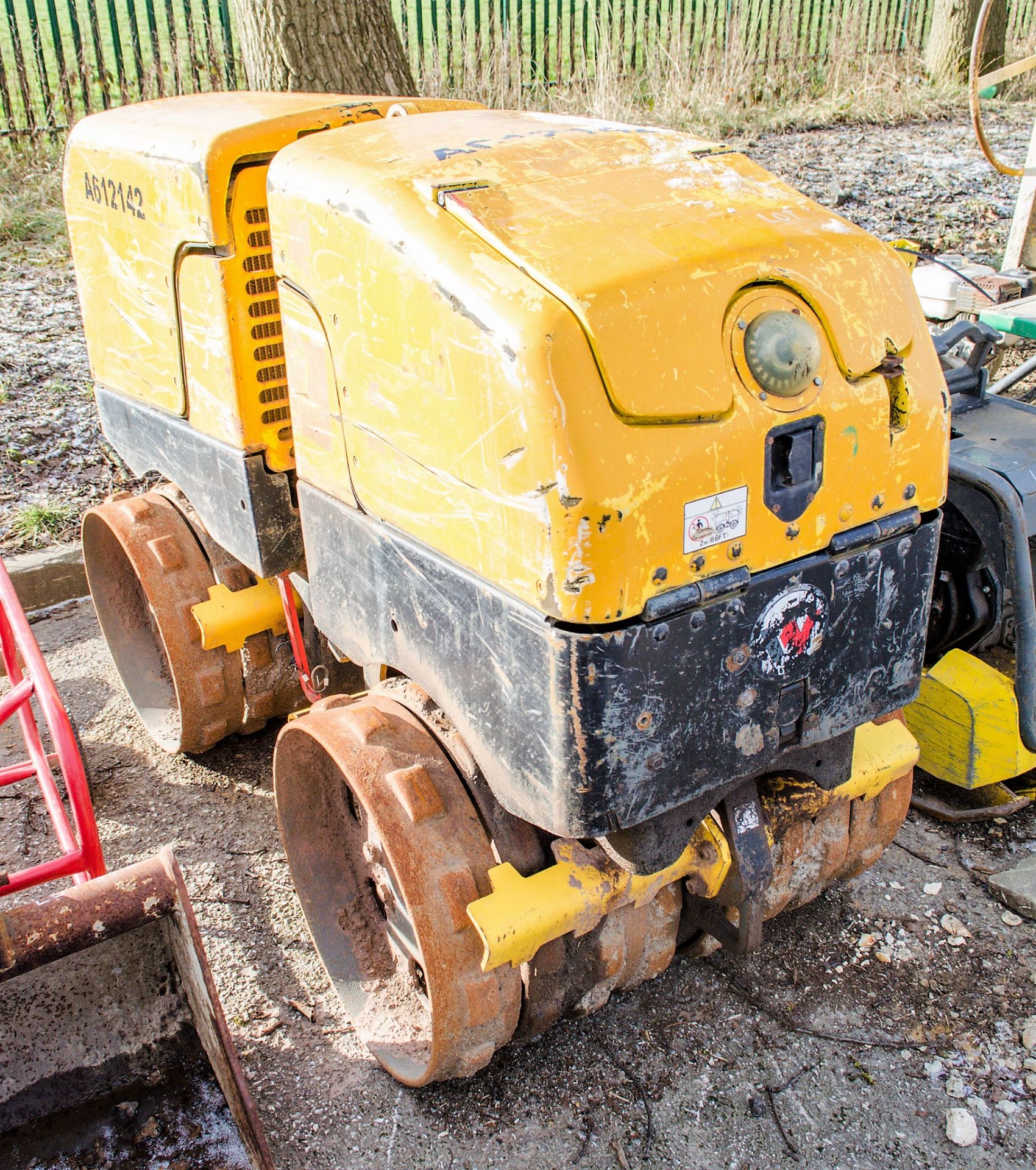 Wacker Neuson RT56 double drum trench roller Year: 2013 c/w remote control A612142 - Image 2 of 10