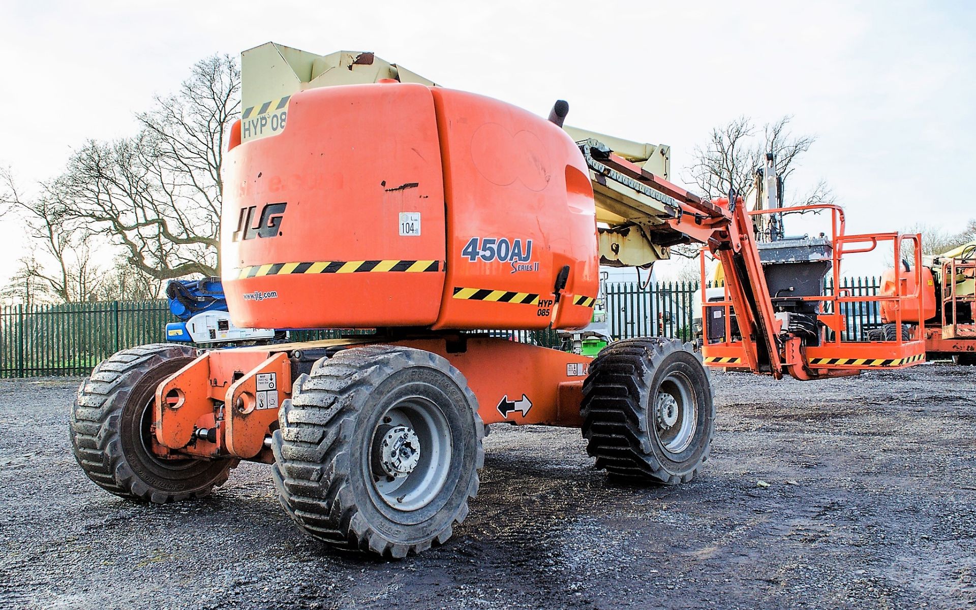 JLG 450AJ diesel driven rough terrain articulated boom access platform Year: 2007 S/N: 5190 Recorded - Image 4 of 17