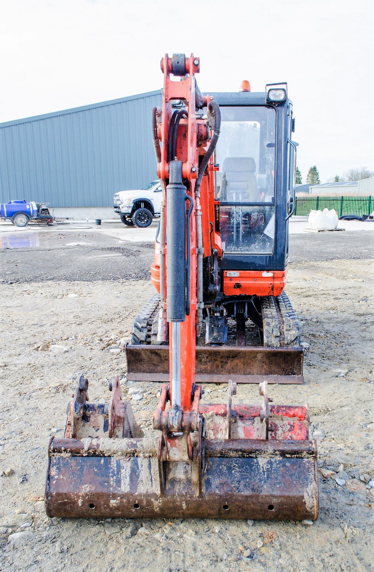 Kubota KX61-3 2.6 tonne rubber tracked excavator Year: 2013 S/N: 80076 Recorded Hours: 3184 blade, - Image 5 of 21