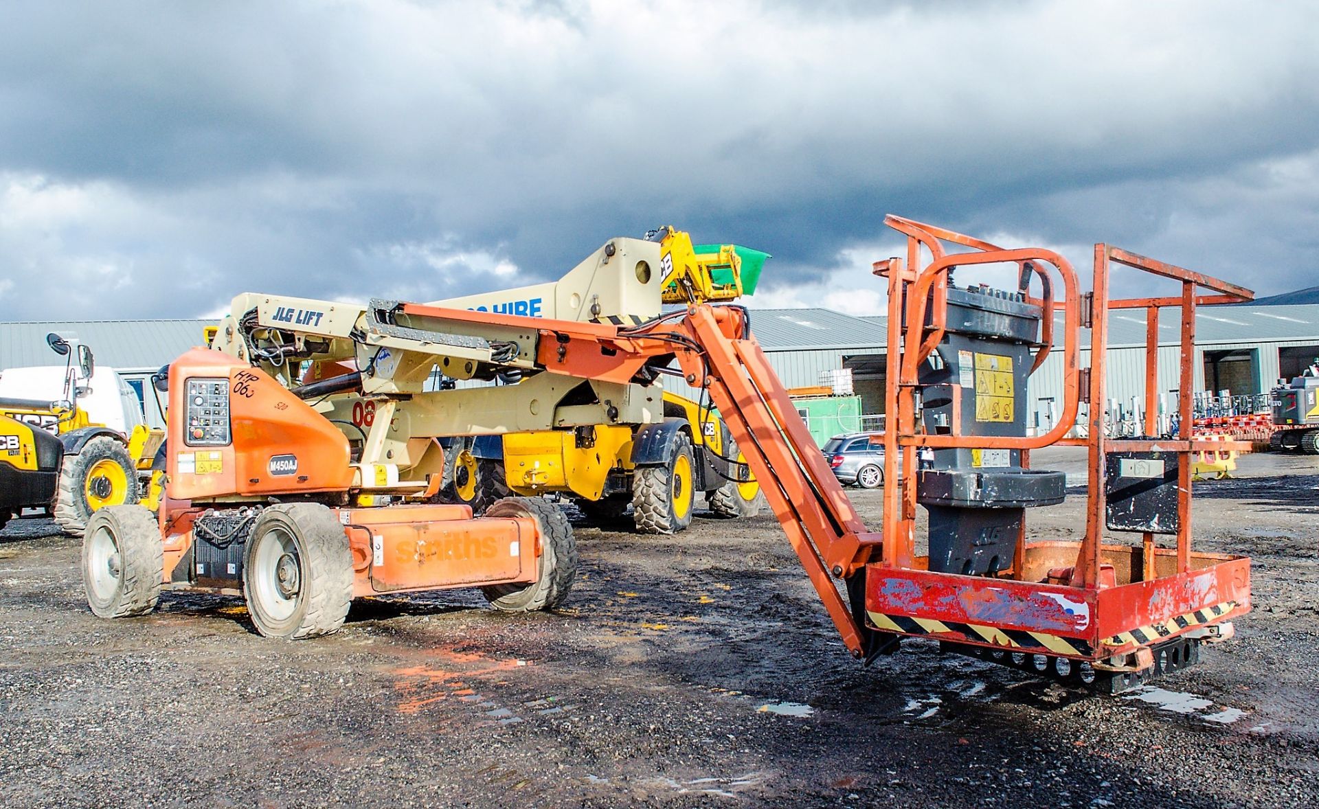 JLG M450AJ battery electric articulated boom access platform Year : 2006 S/N: 2718 c/w generator - Image 2 of 19