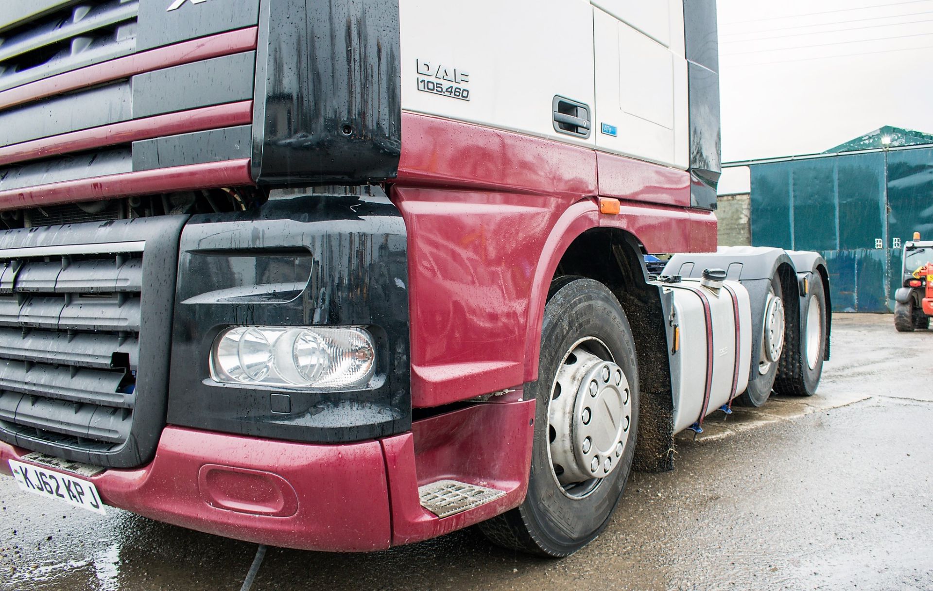 DAF 105.460 6x2 manual tractor unit Registration Number: KJ62 KPJ Date of Registration: 10/03/2014 - Image 7 of 19