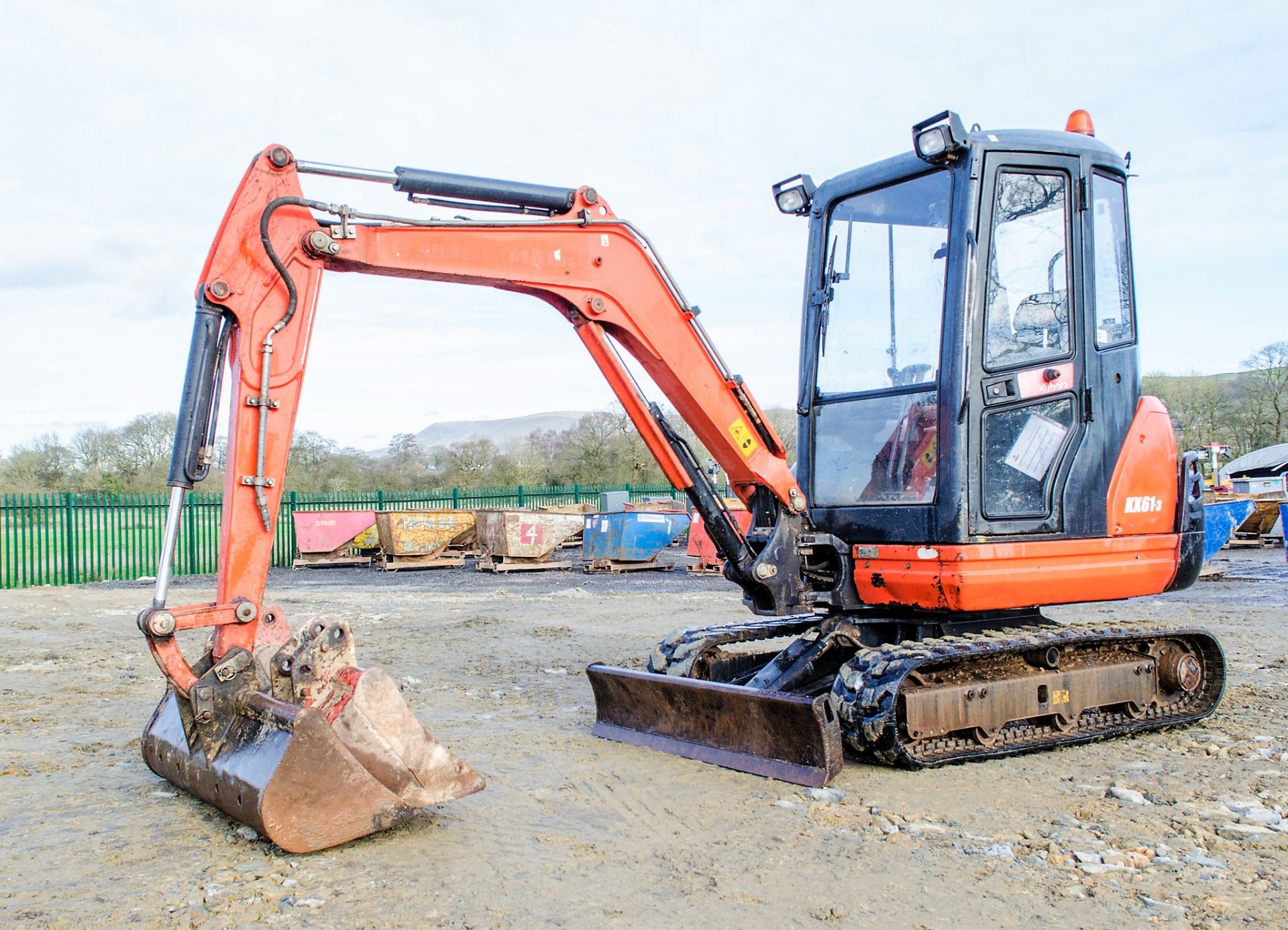 Kubota KX61-3 2.6 tonne rubber tracked excavator Year: 2013 S/N: 80076 Recorded Hours: 3184 blade,
