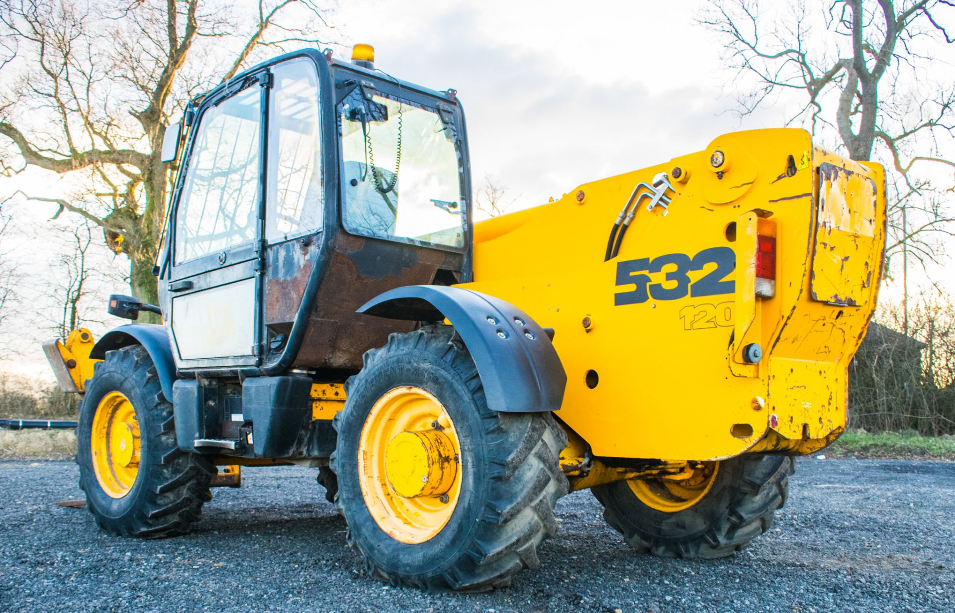 JCB 532-120 12 metre telescopic handler Year: 2001 S/N: 0785213 Recorded Hours: 7729 ** No VAT on - Image 4 of 20