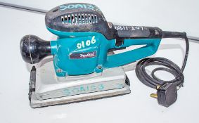 Makita BO4900V 240v power sander