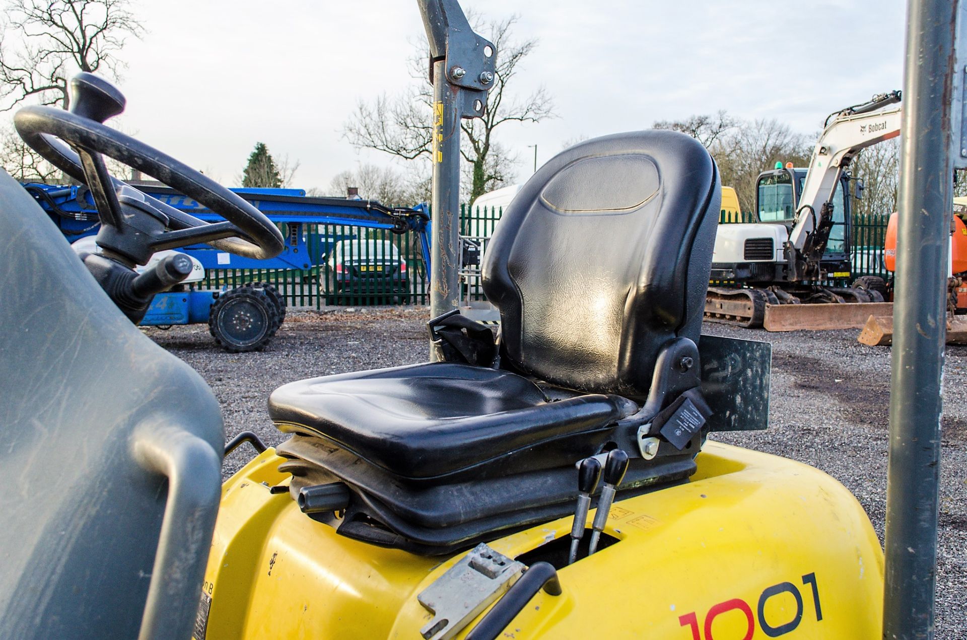 Wacker Neuson 1 tonne hi-tip dumper Year: 2016 S/N: PAL00726 Recorded Hours: 11253 DPR020 - Image 14 of 19